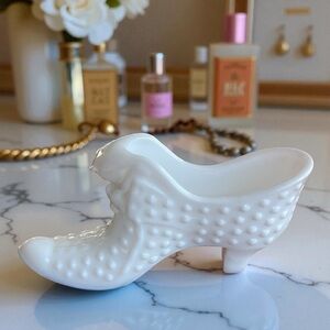 Vtg Fenton Milk Glass Cat Head Shoe Hobnail Victorian Slipper Shabby Chic Decor